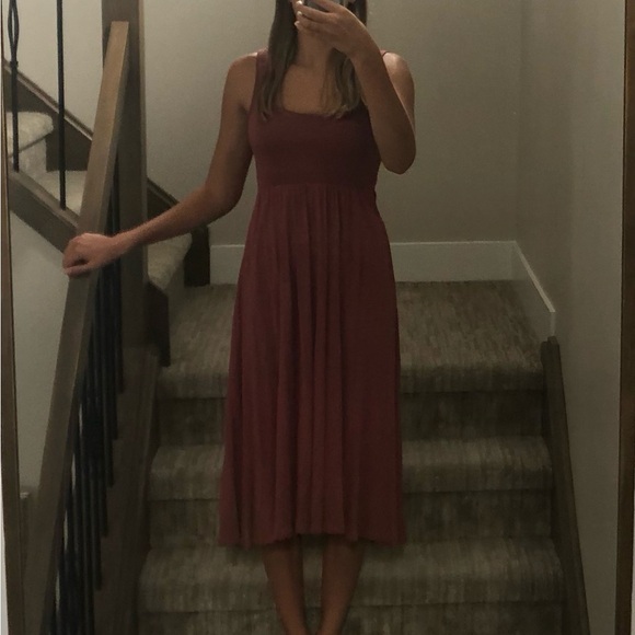 Burgundy Wilfred dress with pockets - Picture 2 of 4